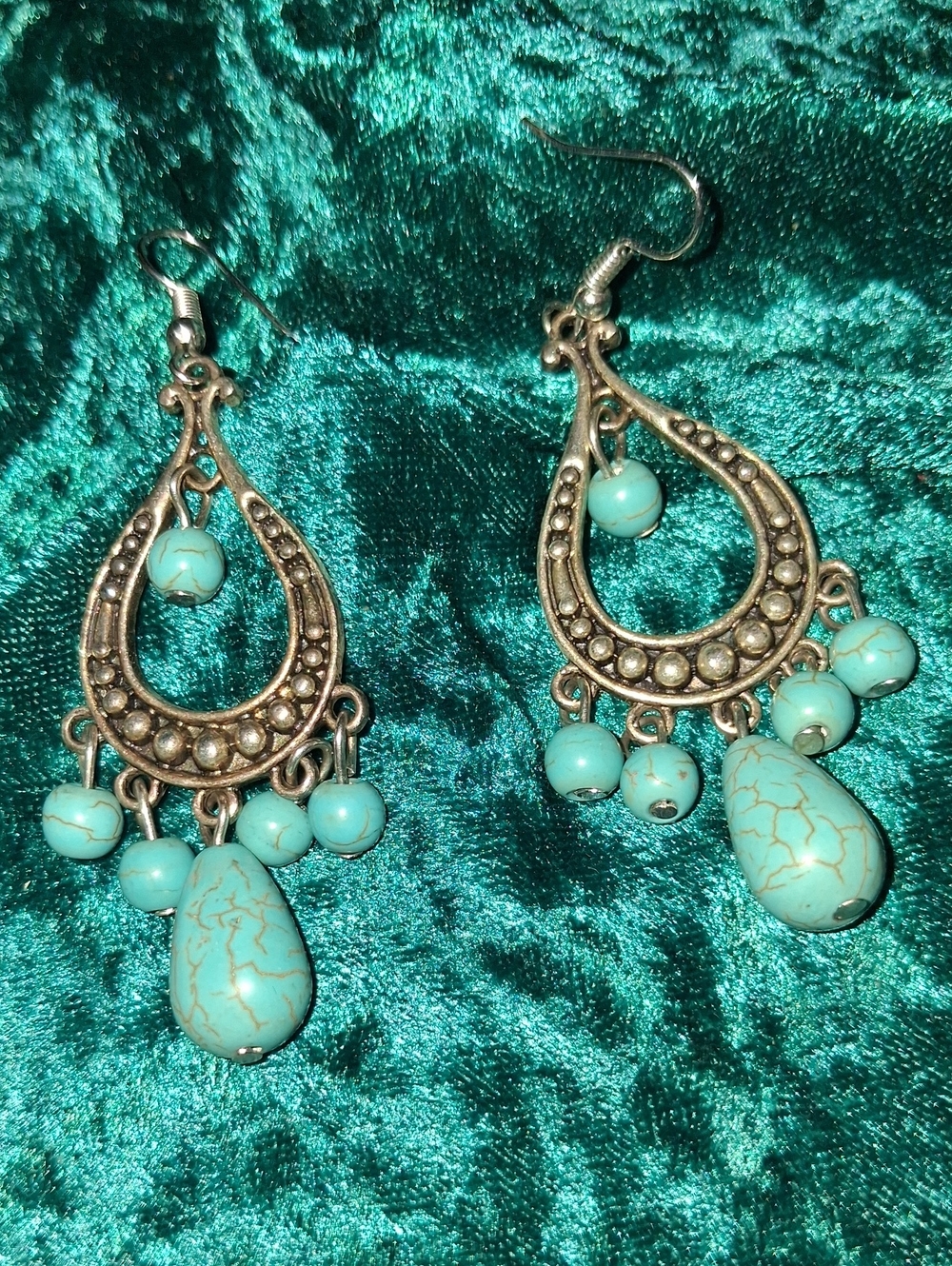 Turquoise dangling earrings